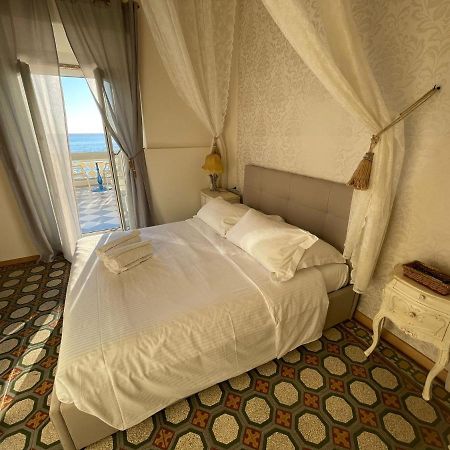 Locanda Garzelli Quercianella Eksteriør billede