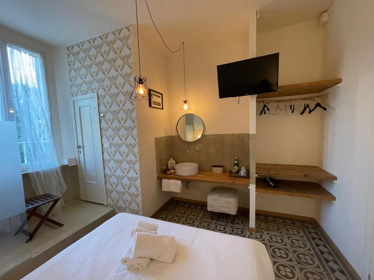Locanda Garzelli Quercianella Eksteriør billede